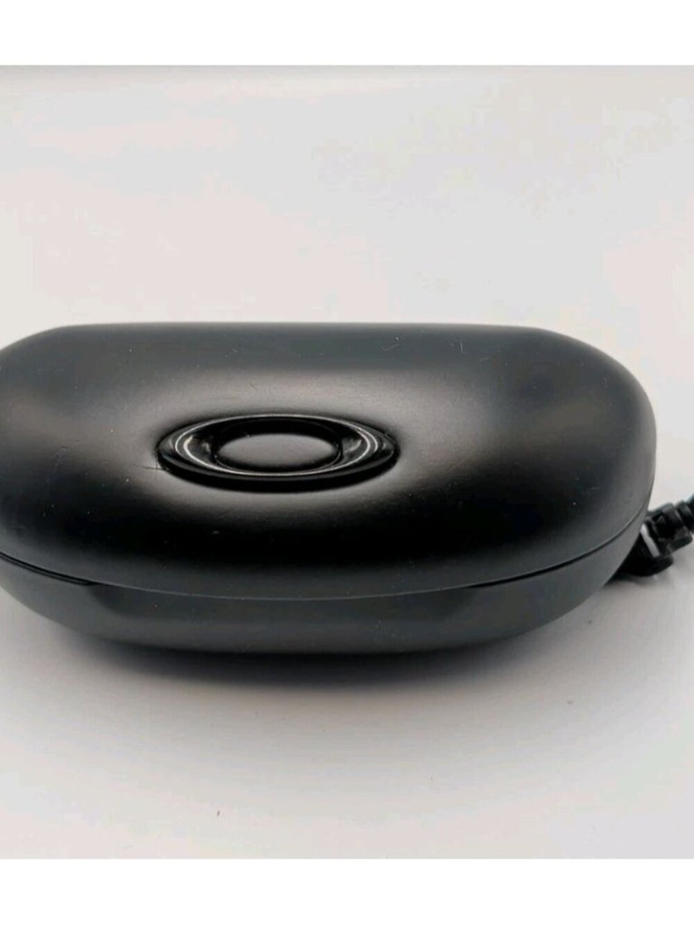 Oakley 100-004-276 True Fishing Sunglasses Black Hard Carry Case Protection